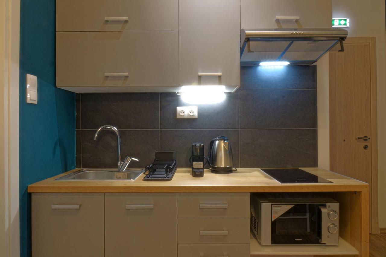 You & Me Cozy Apartments By Zain Athen Exterior foto